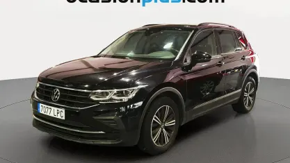 Usado VW Tiguan Life 150 CV (110 kW) 2021 Negro SUV