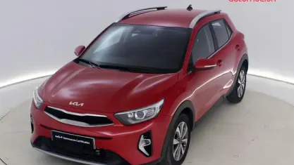 Usado Kia Stonic 100 CV (73 kW) 2024 SUV