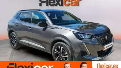 Usado Peugeot 2008 Allure 131 CV (96 kW) 2023 Gris SUV