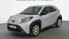 Usado 2024 Toyota Aygo Play Utilitario | 14.082 € (Precio justo)
