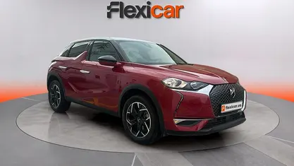 Usado DS Automobiles DS3 Crossback Performance Line Plus 131 CV (96 kW) 2022 Rojo SUV
