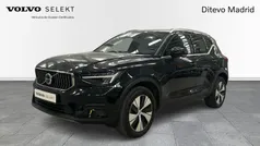 Usado 2023 Volvo XC40 Core SUV | 35.700 € (Precio justo)