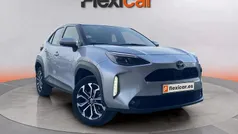 Gris Usado 2024 Toyota Yaris Hybrid Active | 22.590 € (Precio justo)