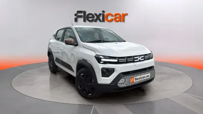 Usado Dacia Spring Extreme 47 kW (65 CV) 2025 Blanco Utilitario