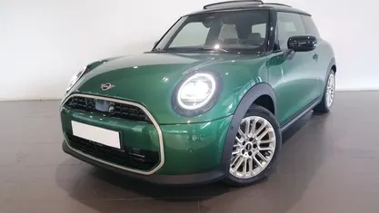 Usado Mini Cooper Favoured 156 CV (114 kW) 2024 Utilitario