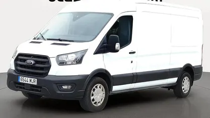 Usado Ford Transit Trend 130 CV (95 kW) 2023 Blanco Familiar