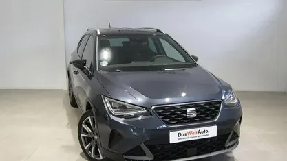 Begagnad Seat Arona FR 115 HK (84 kW) 2025 Grå SUV