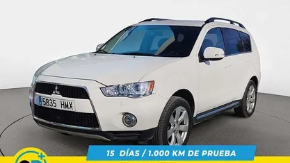 Blanco Usado 2012 Mitsubishi Outlander Motion SUV | 10.250 € (Precio justo)