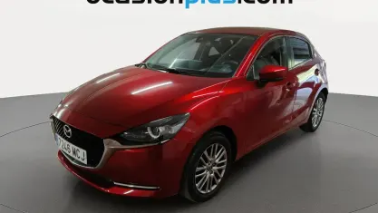 Usado Mazda 2 90 CV (66 kW) 2022 Rojo Utilitario