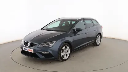 Usado Seat Leon FR 150 CV (110 kW) 2019 Gris Familiar