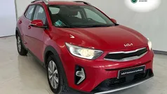 Rojo Usado 2024 Kia Stonic SUV | 19.300 € (Precio justo)