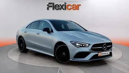 Usado Mercedes CLA220 190 CV (139 kW) 2025 Gris Berlina