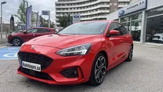 Rojo Usado 2020 Ford Focus ST-Line Berlina | 17.500 € (Precio justo)