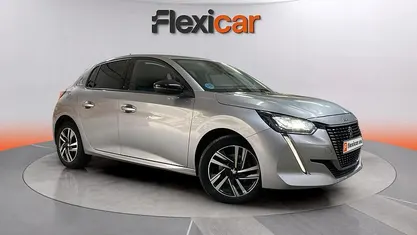 Usado Peugeot 208 Allure 102 CV (75 kW) 2023 Utilitario