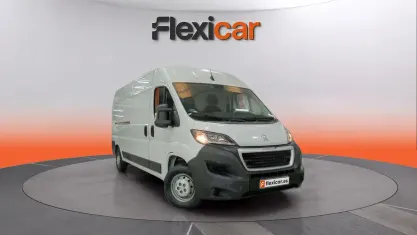 Usado Peugeot Boxer 140 CV (102 kW) 2023 Blanco Van
