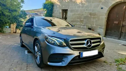 Usado Mercedes E350 258 CV (189 kW) 2017 Gris / plata Familiar
