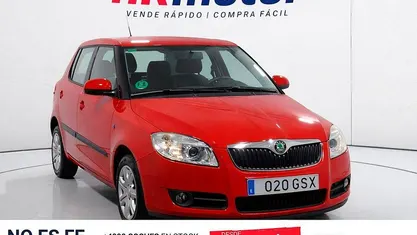 Usado Skoda Fabia 60 CV (44 kW) 2010 Berlina