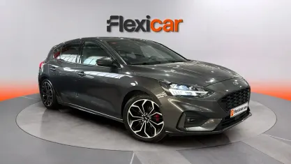 Używany Ford Focus ST-Line 184 KM (135 kW) 2018 Sedan/Limuzyna