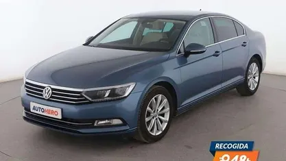 Usado VW Passat Advance 150 CV (110 kW) 2016 Azul Berlina