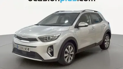 Usado Kia Stonic 100 CV (73 kW) 2024 Blanco SUV