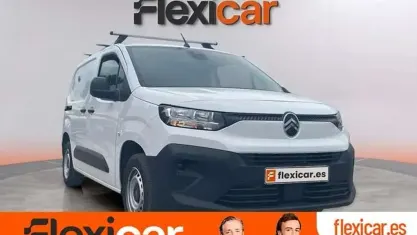 Usado Citroën Berlingo Feel 103 CV (75 kW) 2024 Blanco Monovolumen
