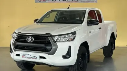 Usado Toyota HiLux 150 CV (110 kW) 2021 Blanco Pickup/Camioneta