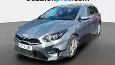 Gris plata Usado 2022 Kia Ceed Utilitario | 15.637 € (Precio justo)
