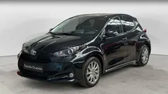 Usado 2024 Toyota Yaris Hybrid Active Berlina | 22.750 € (Precio justo)