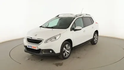Usado Peugeot 2008 Active 92 CV (67 kW) 2014 Blanco SUV