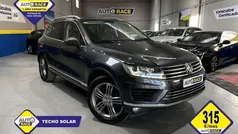 Gris / plata Usado 2015 VW Touareg R-line SUV | 20.900 € (Precio justo)