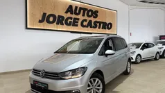Gris Usado 2020 VW Touran Advance Monovolumen | 17.800 € (Precio justo)