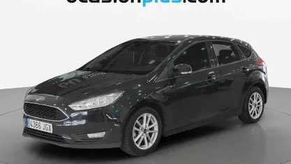 Usado Ford Focus Trend+ 125 CV (91 kW) 2015 Negro Utilitario