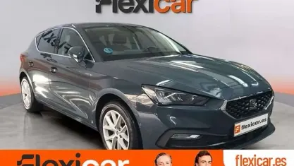 Usado Seat Leon Style 116 CV (85 kW) 2025 Gris Familiar