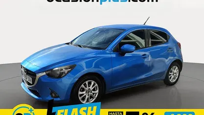 Usado Mazda 2 Style+ 90 CV (66 kW) 2015 Azul Utilitario