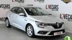 Plateado Usado 2020 Renault Mégane IV Business Berlina | 13.200 € (Precio justo)