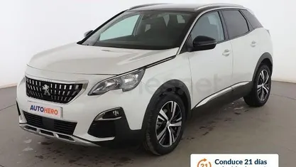 Usado Peugeot 3008 Allure 131 CV (96 kW) 2018 Blanco Monovolumen