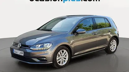 Usado VW Golf VIII Business 131 CV (96 kW) 2020 Gris Utilitario