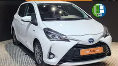 Blanco Usado 2019 Toyota Yaris Hybrid Active Utilitario | 16.500 € (Precio justo)