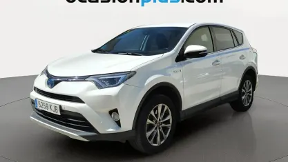 Usado Toyota RAV4 Hybrid Advance 197 CV (144 kW) 2018 Blanco SUV