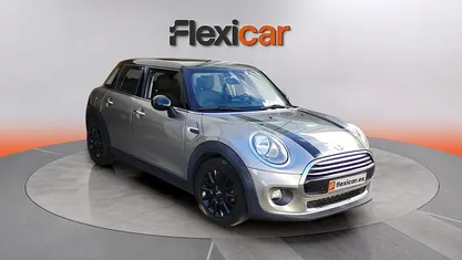 Usado Mini Cooper Clubman 136 CV (100 kW) 2018 Marrón Familiar