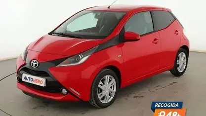 Occasion Toyota Aygo X-play 72 PK (52 kW) 2018 Rood Hatchback