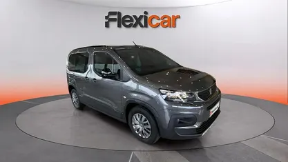 Usado Peugeot Rifter Allure 131 CV (96 kW) 2023 Monovolumen