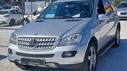 Usado Mercedes ML320 224 CV (164 kW) 2006 SUV