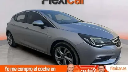 Usado Opel Astra Business 110 CV (80 kW) 2017 Gris Utilitario