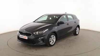 Usado Kia Ceed 120 CV (88 kW) 2021 Gris Utilitario