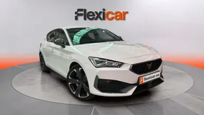 Usado Cupra Leon 204 CV (150 kW) 2022 Blanco Berlina