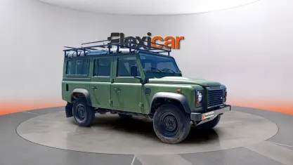Usado Land Rover Defender 122 CV (89 kW) 2016 Verde Berlina