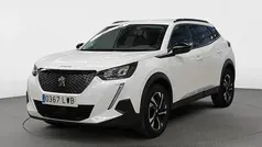 Blanco Usado 2022 Peugeot 2008 Allure SUV | 14.364 € (Buen precio)