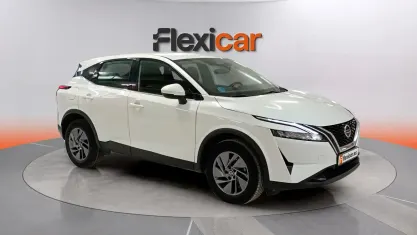 Usado Nissan Qashqai Acenta 158 CV (116 kW) 2021 Blanco SUV