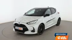 Blanco Usado 2022 Toyota Yaris Hybrid Style Berlina | 21.499 € (Precio justo)